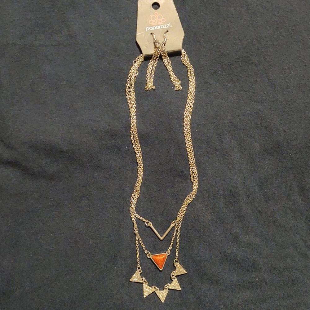 5/$20 Paparazzi Necklace and Earrings set